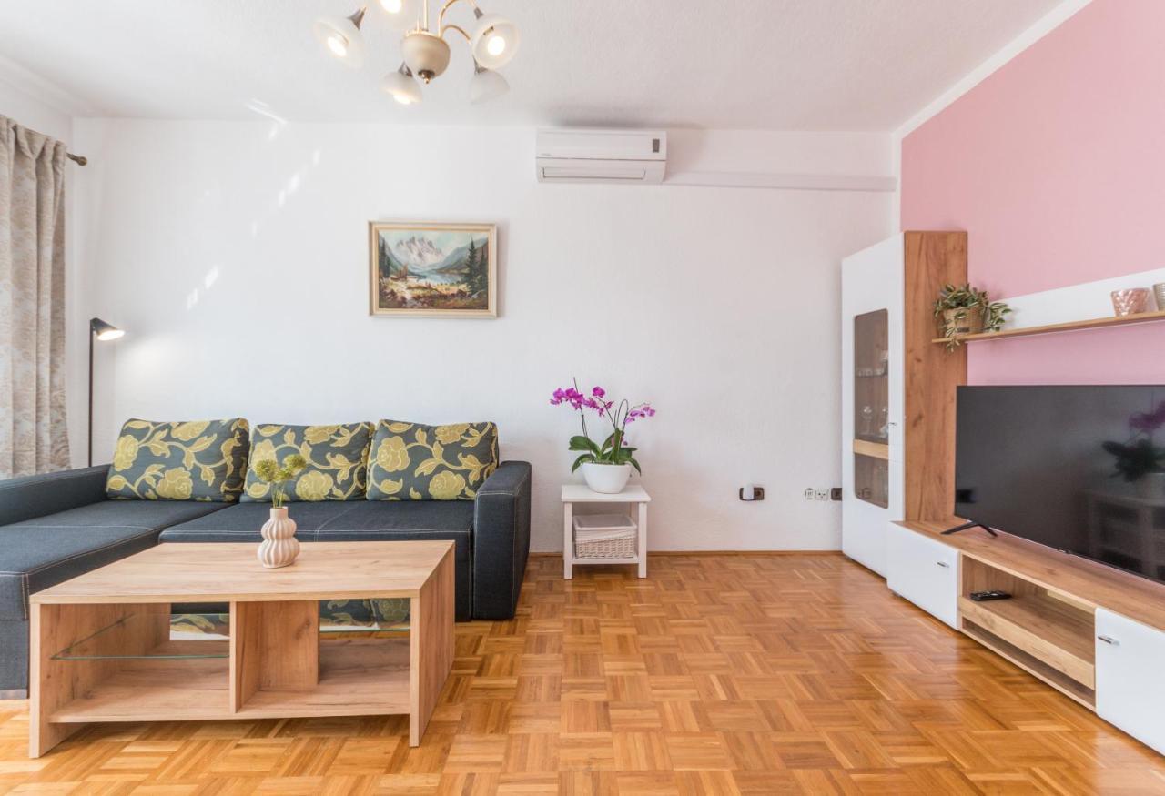 Mustel Travel Apartments Sveti Petar  Bagian luar foto